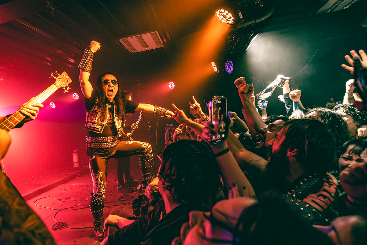 Metalucifer: Una oda al heavy metal